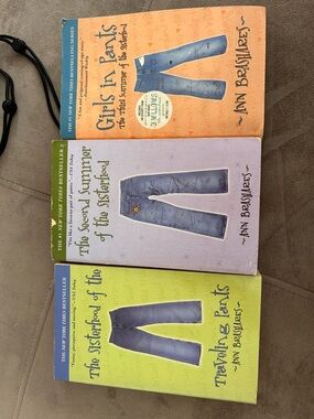 Sisterhood of the Traveling Pants Paperback Book Set